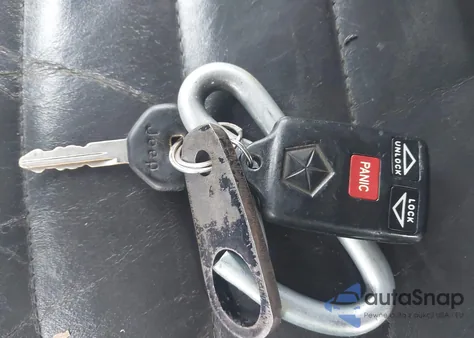 1998 Jeep Grand Cherokee Laredo from USA, damaged, VIN 1J4GZ48S5WC223878